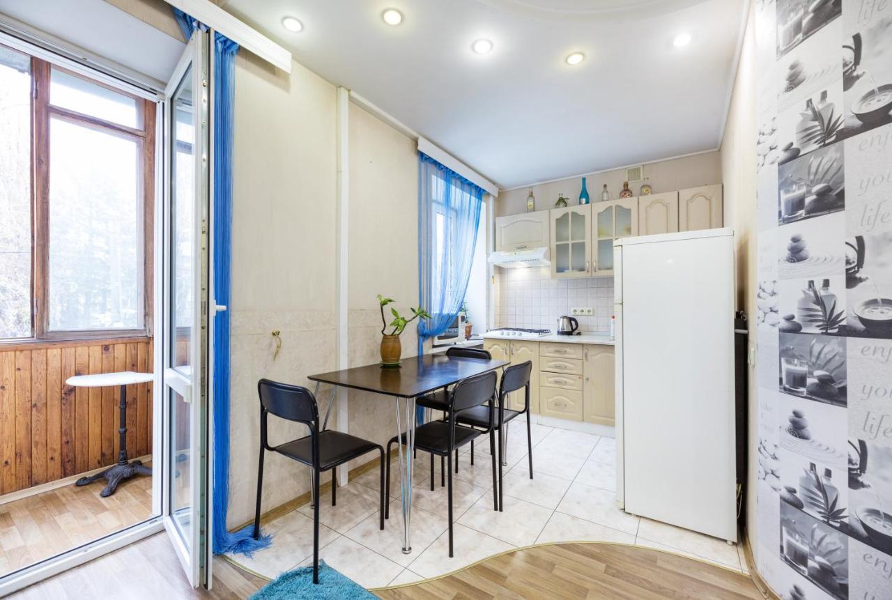 Appartamento На Палаце Спорта Kiev Esterno foto