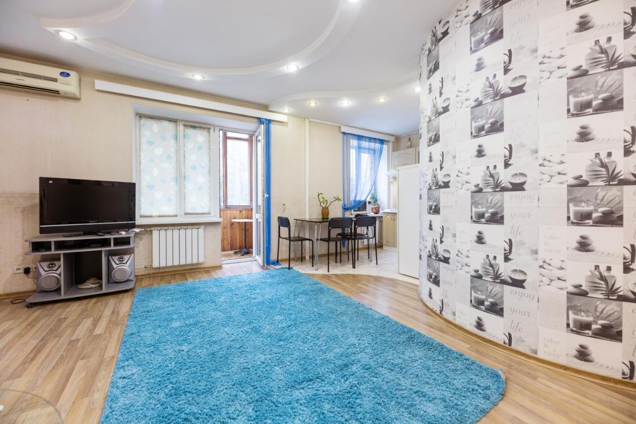 Appartamento На Палаце Спорта Kiev Esterno foto